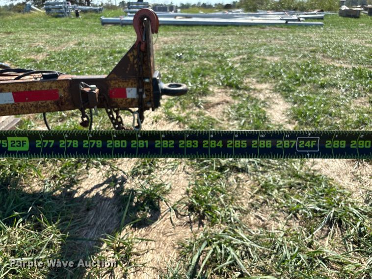 image for item ED2298 2005 Redi Haul equipment trailer