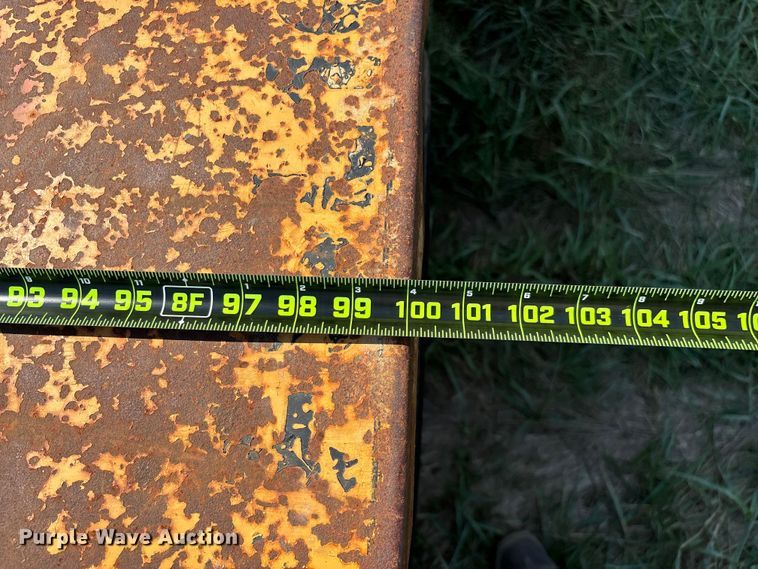 image for item ED2298 2005 Redi Haul equipment trailer