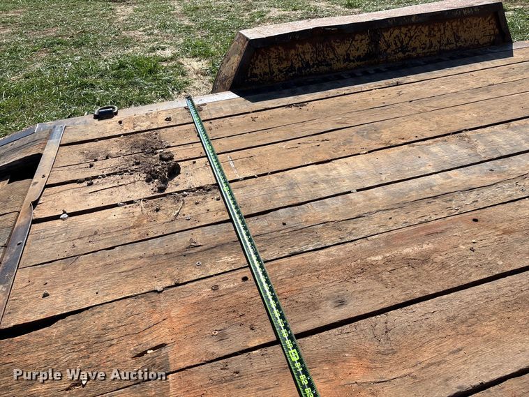 image for item ED2298 2005 Redi Haul equipment trailer