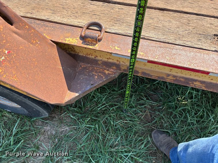 image for item ED2298 2005 Redi Haul equipment trailer