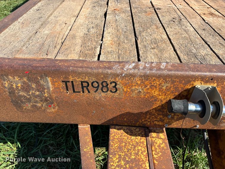 image for item ED2298 2005 Redi Haul equipment trailer