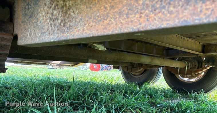 image for item ED2298 2005 Redi Haul equipment trailer