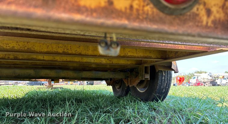 image for item ED2298 2005 Redi Haul equipment trailer