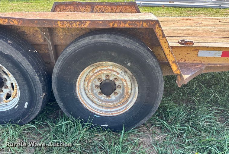 image for item ED2298 2005 Redi Haul equipment trailer