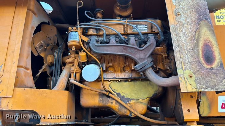 image for item ED2300 1992 Ford F700 pressure digger truck