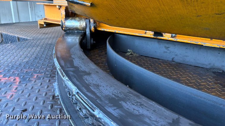 image for item ED2300 1992 Ford F700 pressure digger truck