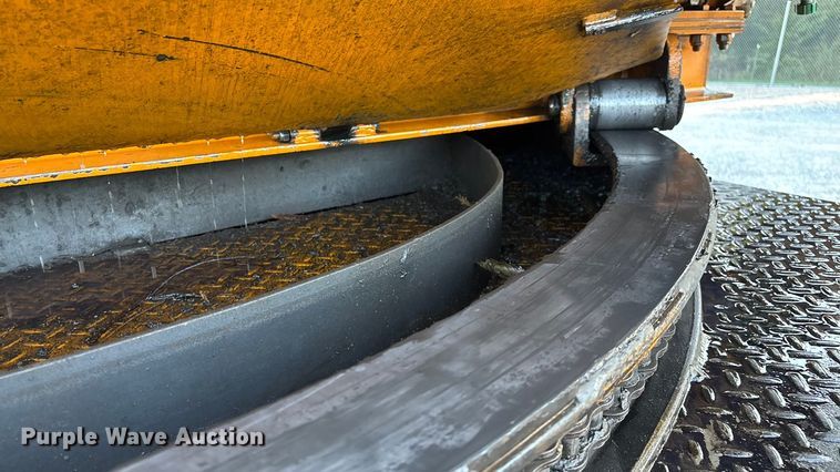 image for item ED2300 1992 Ford F700 pressure digger truck