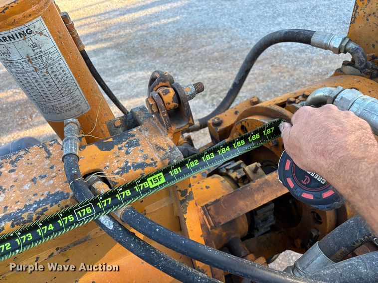 image for item ED2300 1992 Ford F700 pressure digger truck