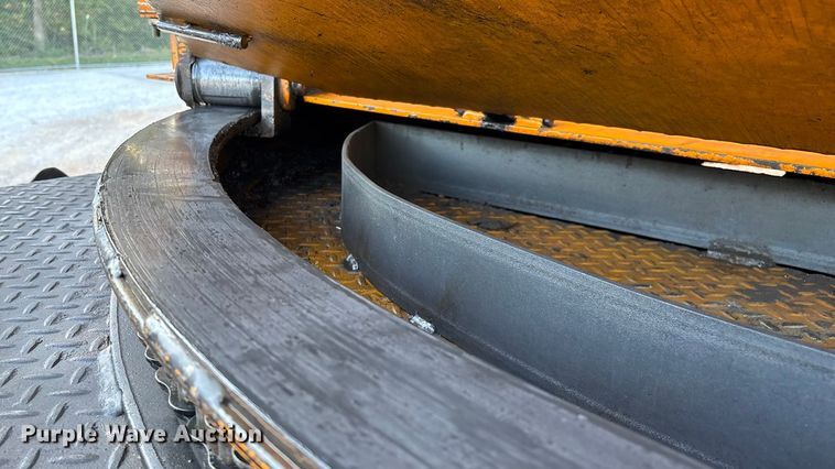 image for item ED2300 1992 Ford F700 pressure digger truck