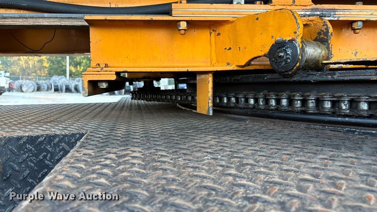 image for item ED2300 1992 Ford F700 pressure digger truck