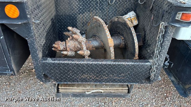 image for item ED2300 1992 Ford F700 pressure digger truck