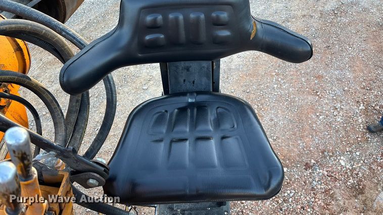 image for item ED2300 1992 Ford F700 pressure digger truck