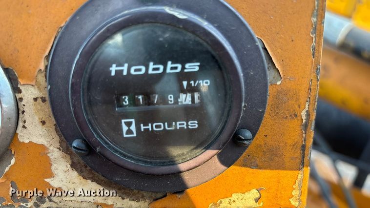 image for item ED2300 1992 Ford F700 pressure digger truck