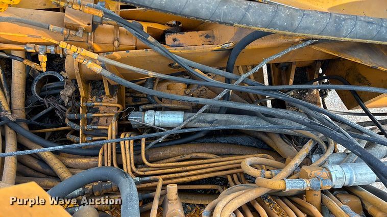 image for item ED2300 1992 Ford F700 pressure digger truck