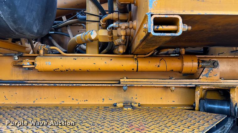 image for item ED2300 1992 Ford F700 pressure digger truck