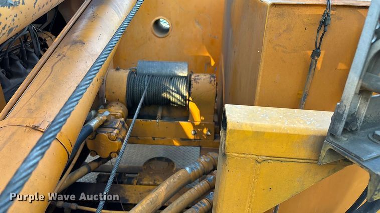 image for item ED2300 1992 Ford F700 pressure digger truck