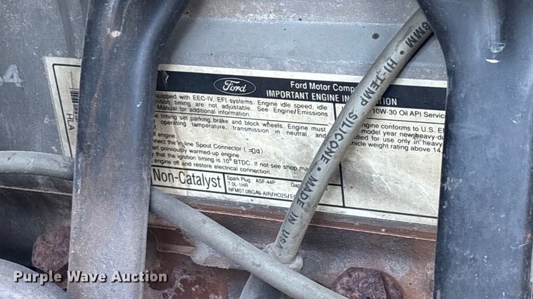 image for item ED2300 1992 Ford F700 pressure digger truck