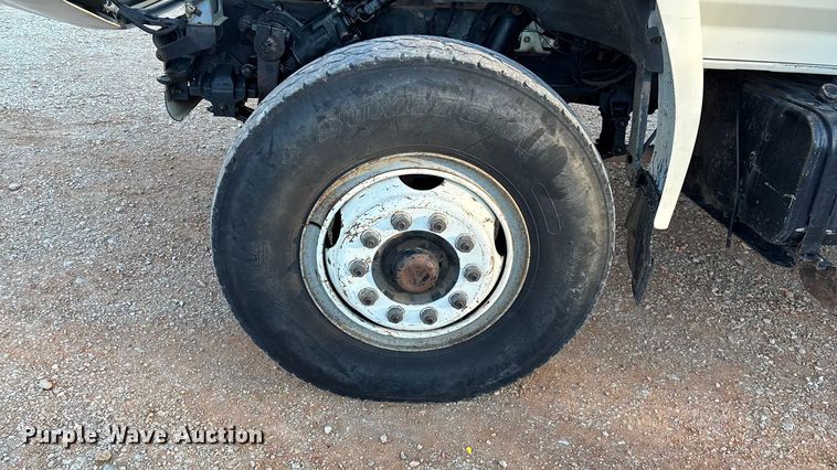 image for item ED2300 1992 Ford F700 pressure digger truck