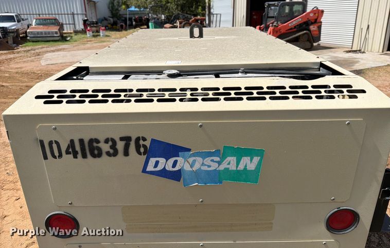 image for item ED5929 2015 Doosan P425/HP375WCU-T4I air compressor