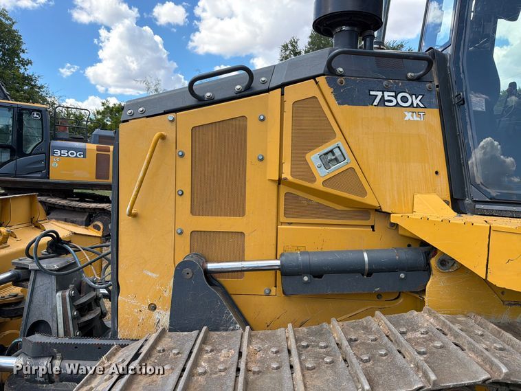 image for item ED5931 2017 John Deere 750K XLT dozer