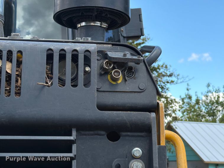 image for item ED5931 2017 John Deere 750K XLT dozer