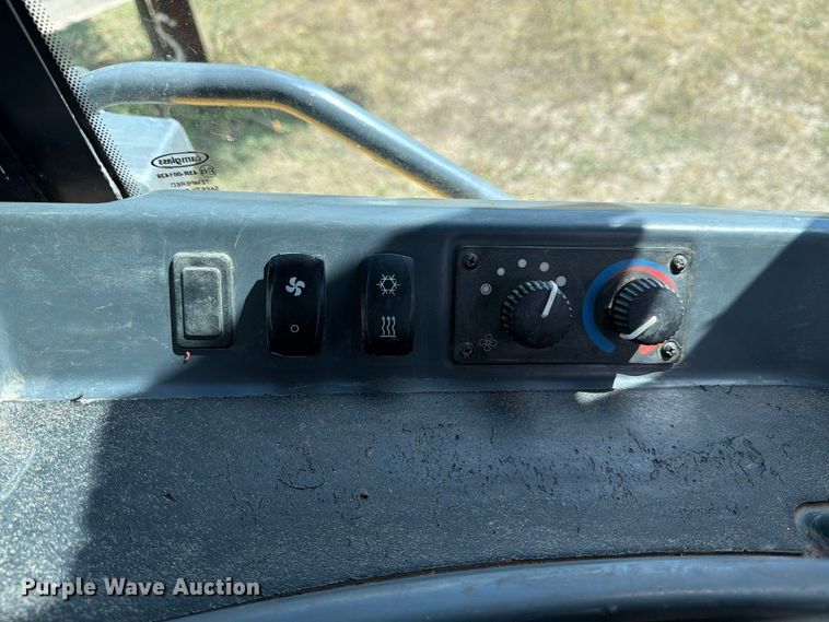 image for item ED5931 2017 John Deere 750K XLT dozer