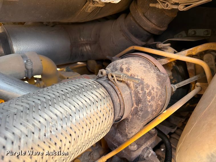 image for item ED5931 2017 John Deere 750K XLT dozer