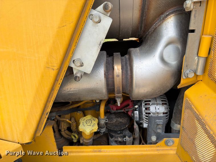 image for item ED5931 2017 John Deere 750K XLT dozer