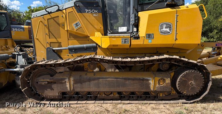 image for item ED5931 2017 John Deere 750K XLT dozer