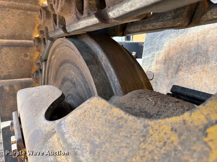 image for item ED5931 2017 John Deere 750K XLT dozer