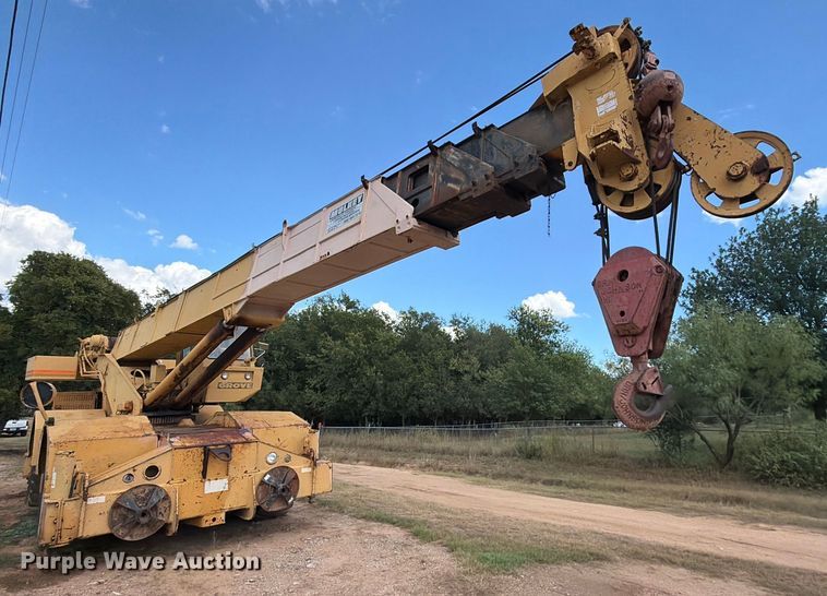 image for item ED5939 1983 Grove RT-740 crane