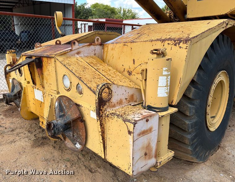 image for item ED5939 1983 Grove RT-740 crane