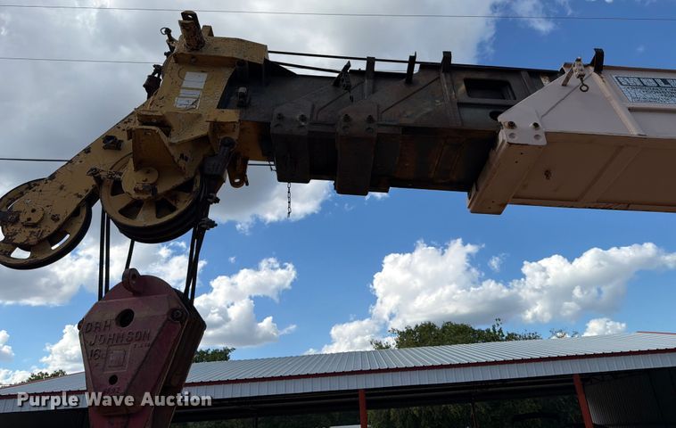 image for item ED5939 1983 Grove RT-740 crane
