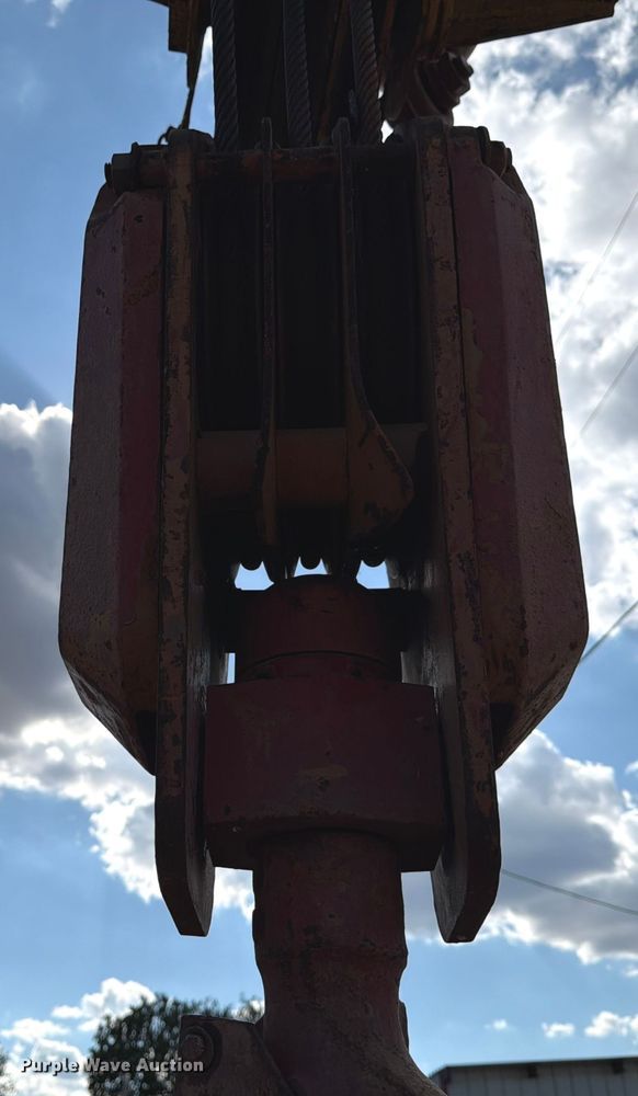 image for item ED5939 1983 Grove RT-740 crane