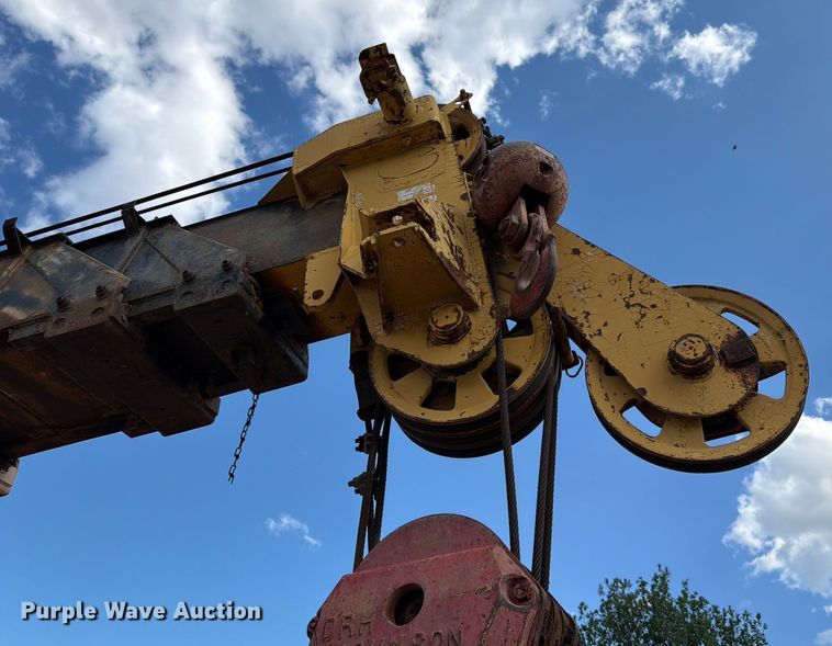 image for item ED5939 1983 Grove RT-740 crane