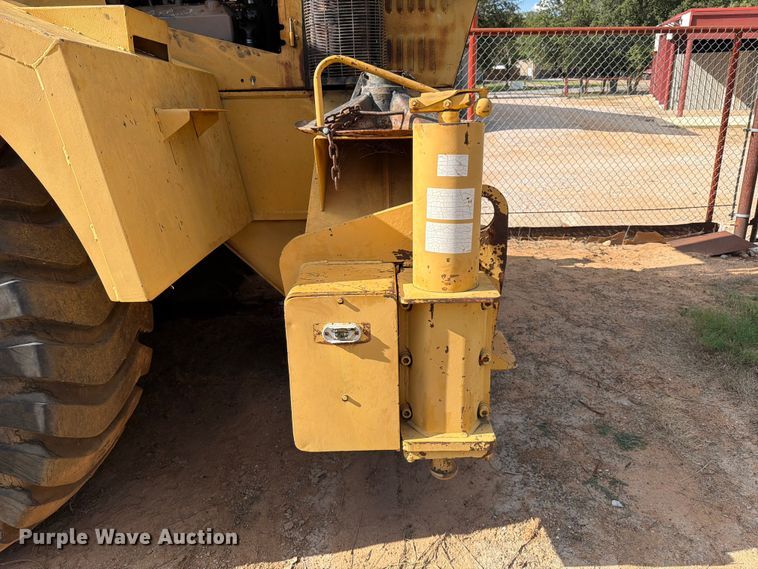 image for item ED5939 1983 Grove RT-740 crane