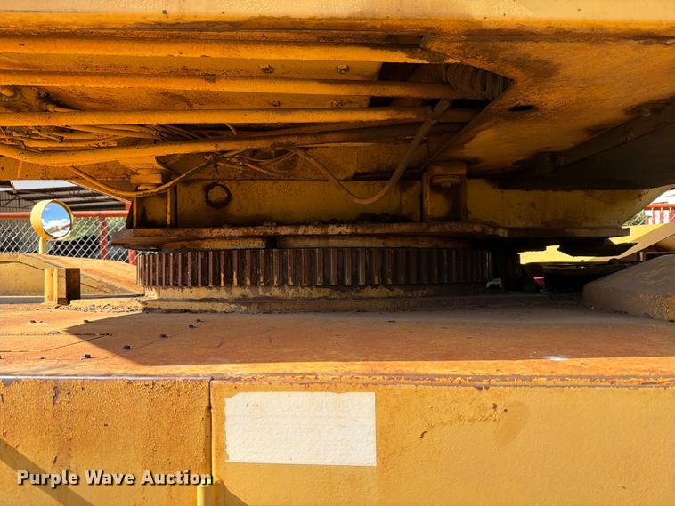 image for item ED5939 1983 Grove RT-740 crane