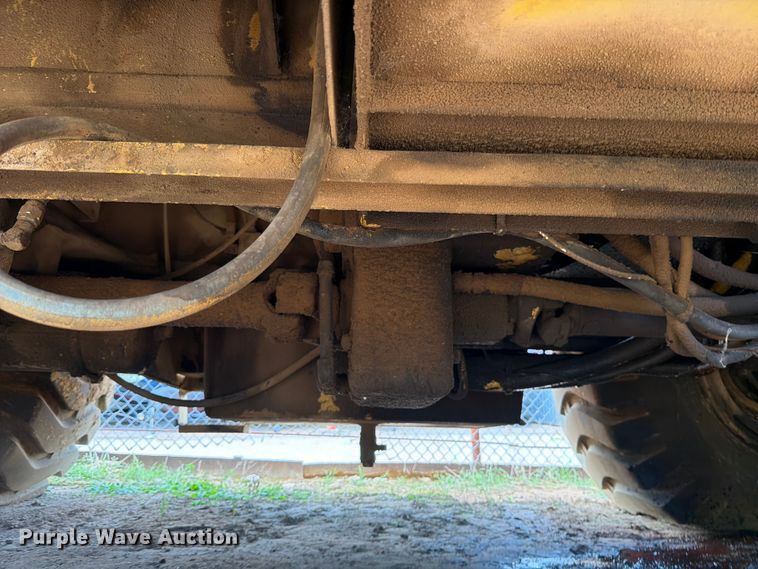 image for item ED5939 1983 Grove RT-740 crane