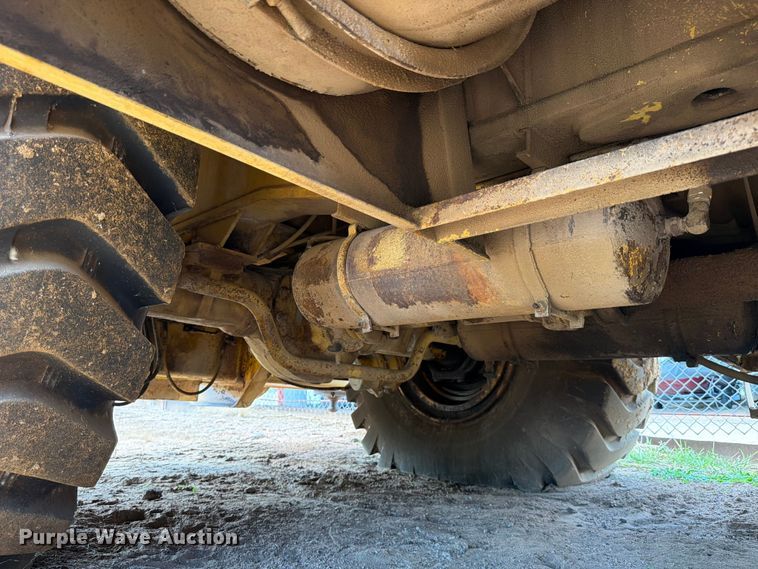 image for item ED5939 1983 Grove RT-740 crane