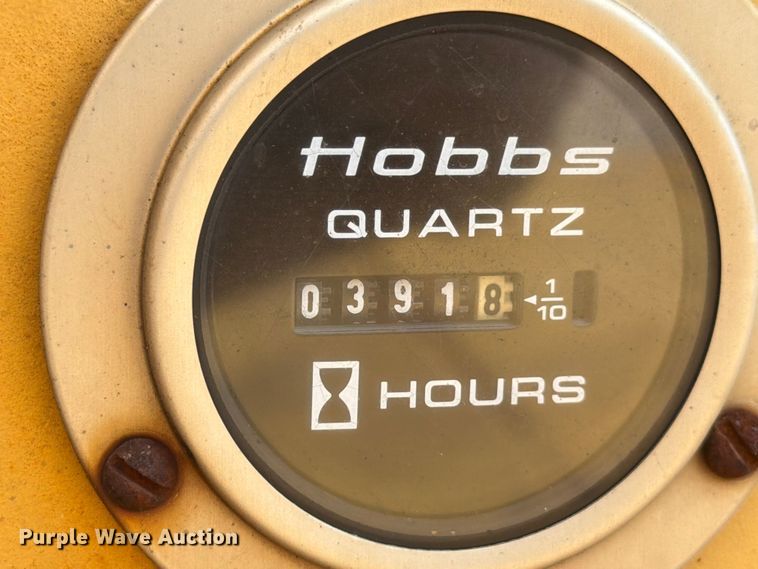 image for item ED5939 1983 Grove RT-740 crane