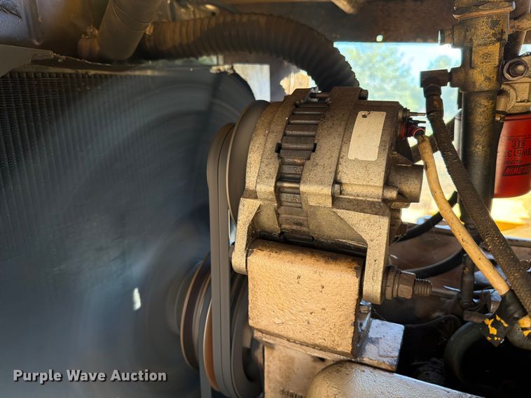 image for item ED5939 1983 Grove RT-740 crane