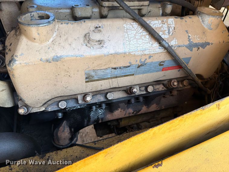 image for item ED5939 1983 Grove RT-740 crane