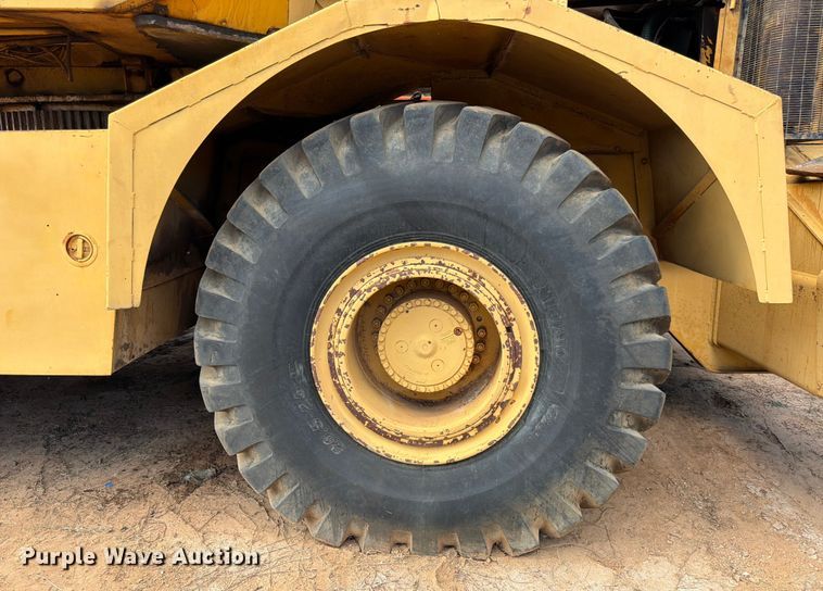 image for item ED5939 1983 Grove RT-740 crane