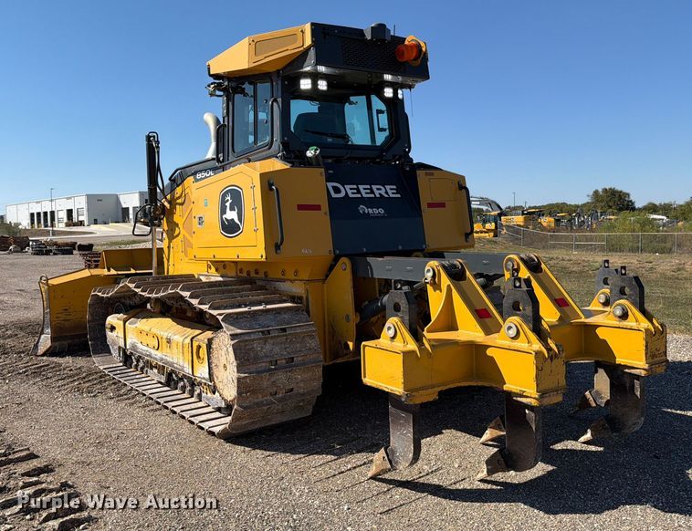 image for item ED5970 2022 John Deere 850L WLT dozer