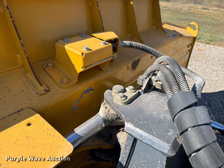 image for item ED5970 2022 John Deere 850L WLT dozer