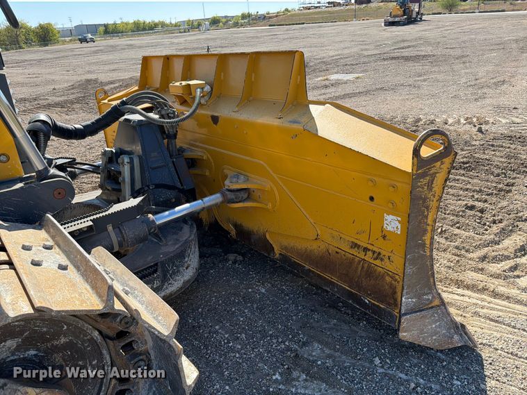 image for item ED5970 2022 John Deere 850L WLT dozer