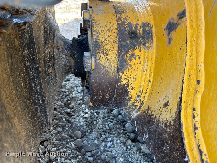 image for item ED5970 2022 John Deere 850L WLT dozer