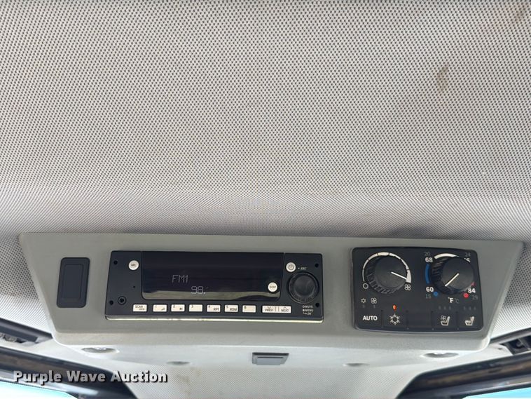 image for item ED5970 2022 John Deere 850L WLT dozer