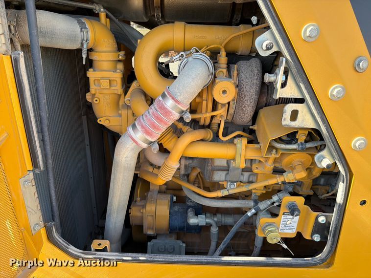 image for item ED5970 2022 John Deere 850L WLT dozer