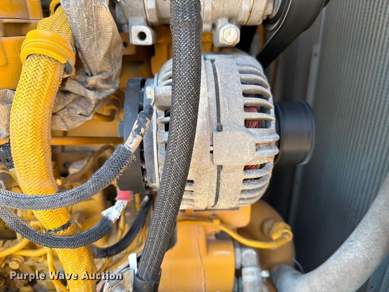 image for item ED5970 2022 John Deere 850L WLT dozer